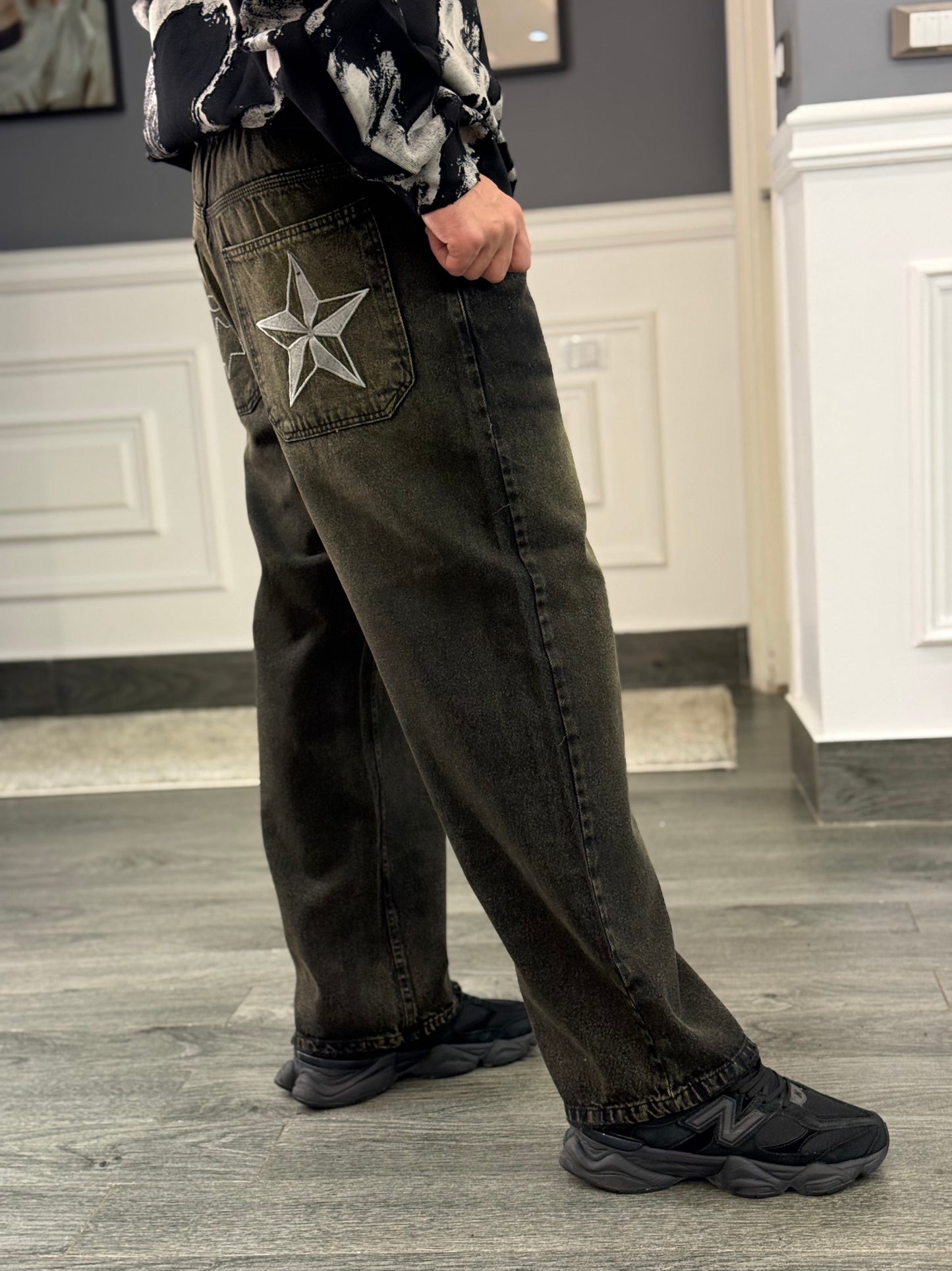 Black Star pants lose