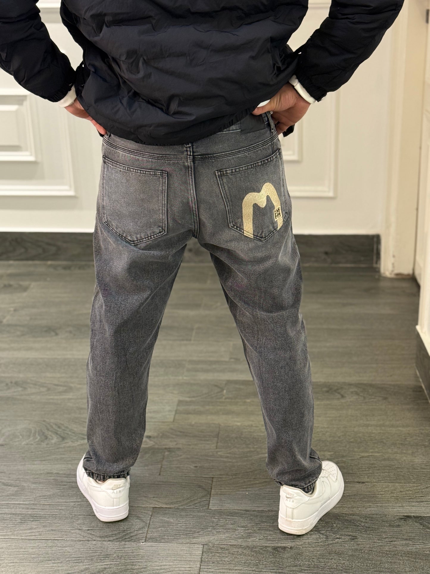 Gray M jeans