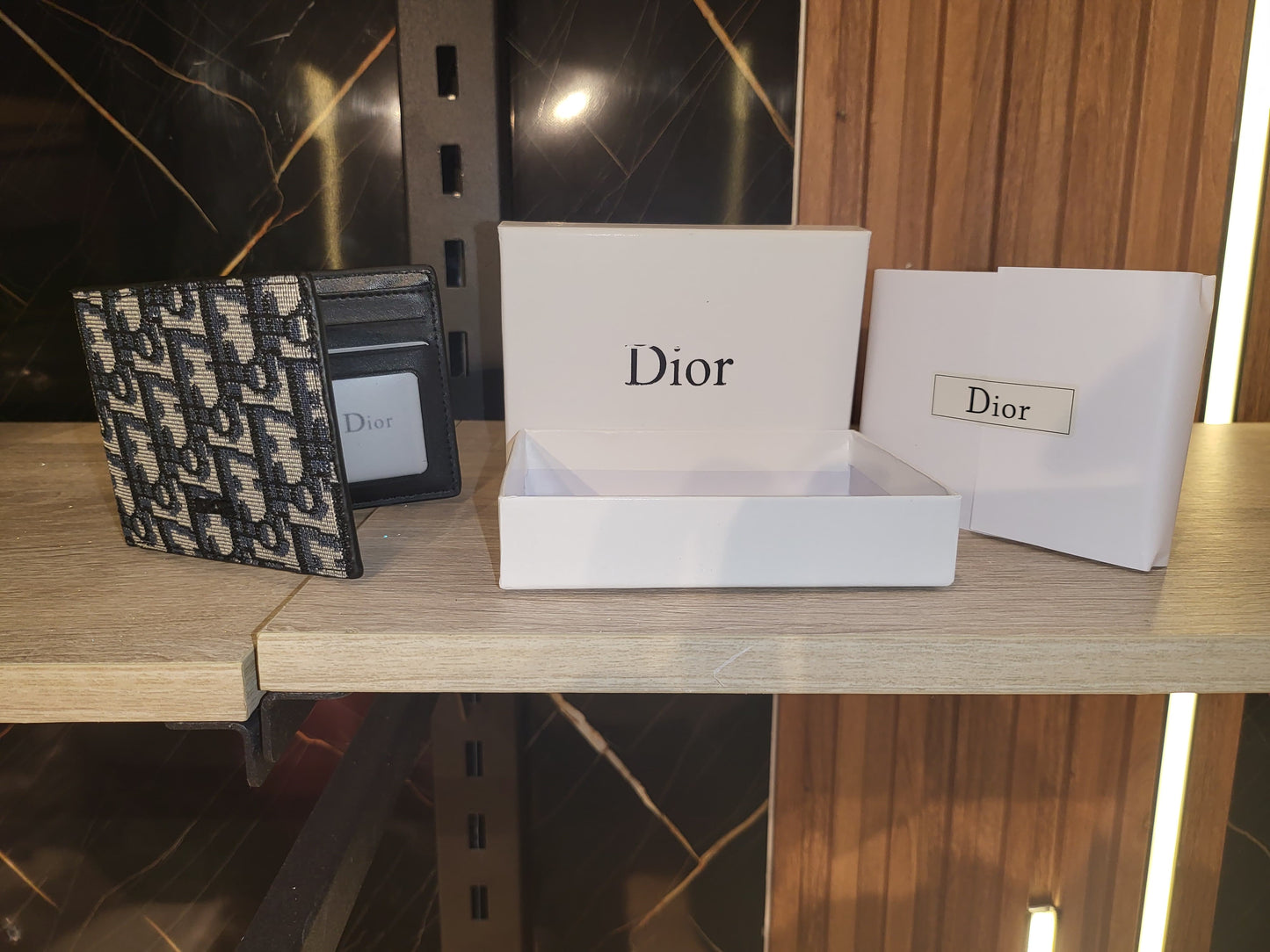 Gray dior
