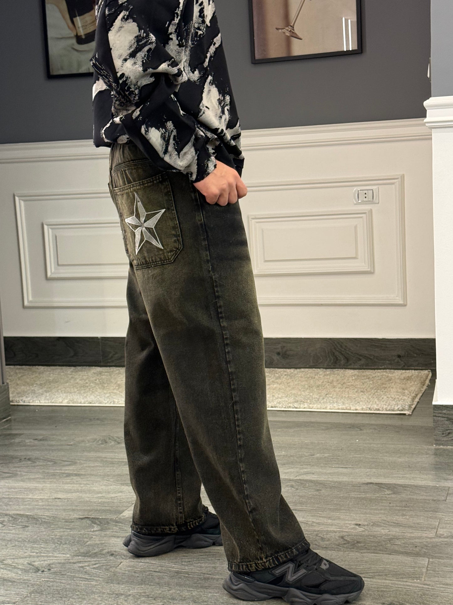 Black Star pants lose