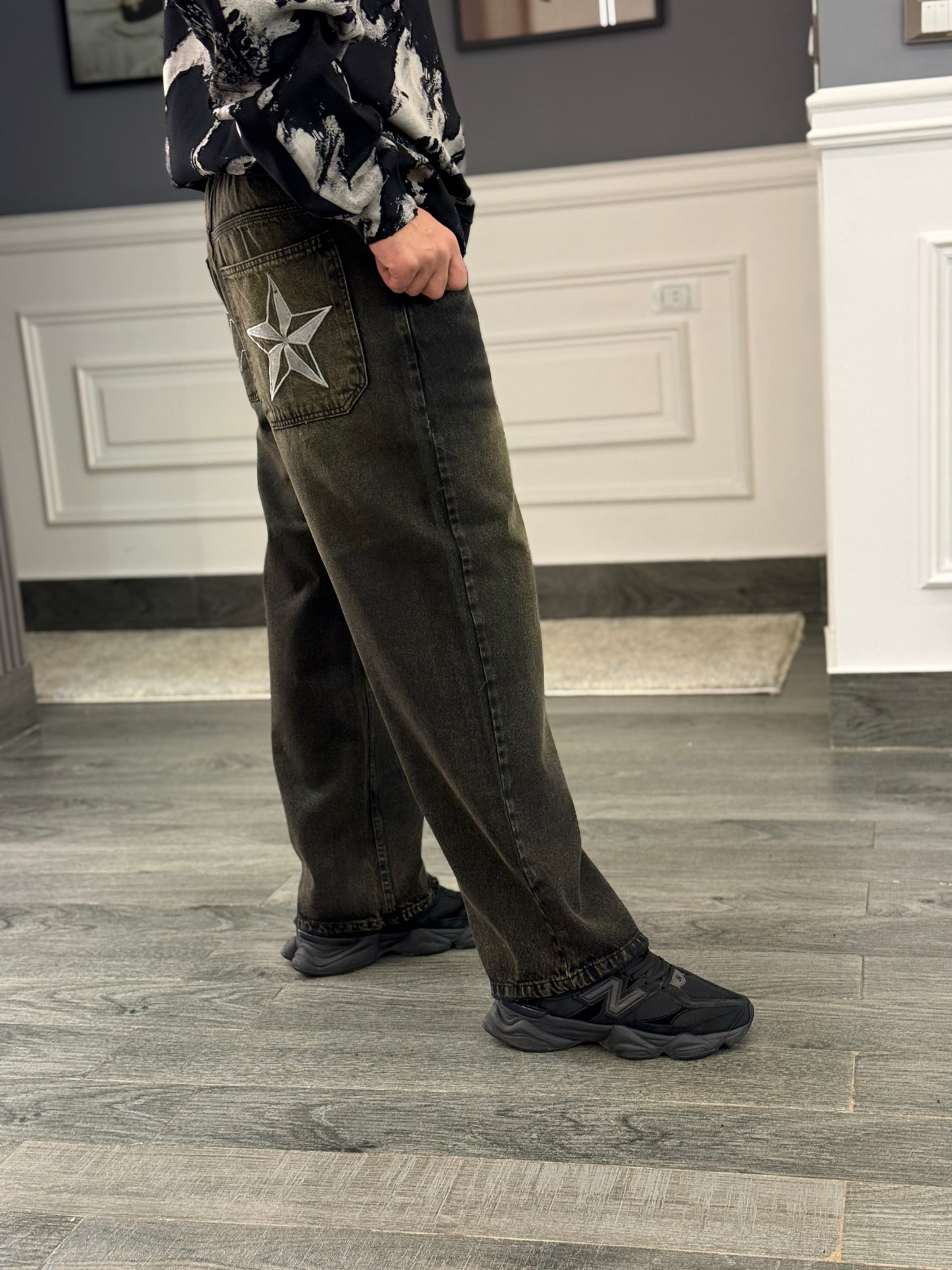 Black Star pants lose