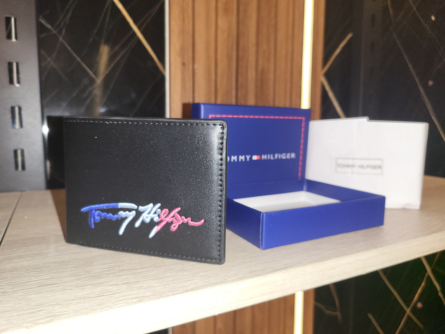 Black tommy hilfiger